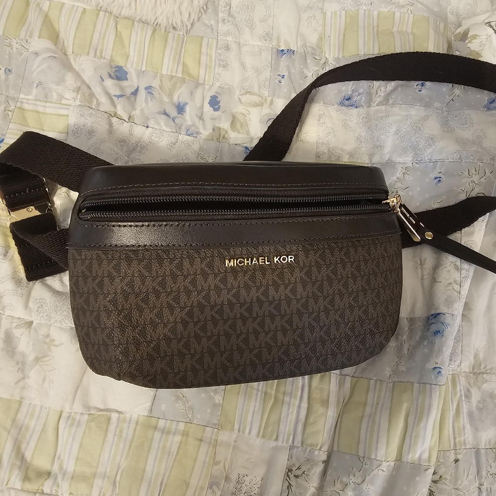 Brand new Michael Kors fanny pack